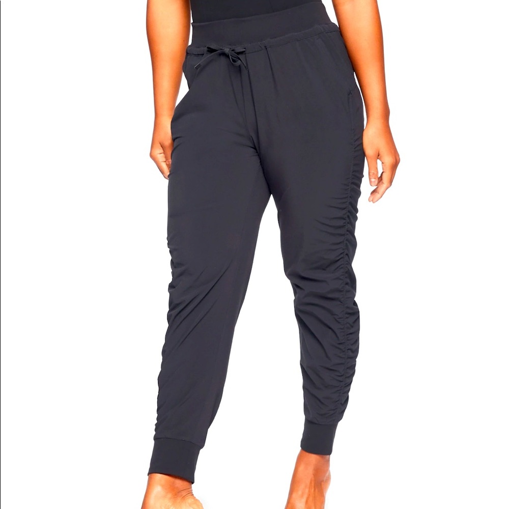 Athleta Attitude Jogger Pant Women’s Size 6